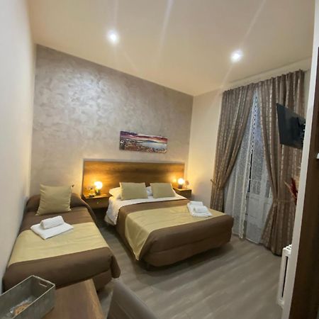 La Dimora Dei Borboni Bed and Breakfast Napoli Eksteriør billede