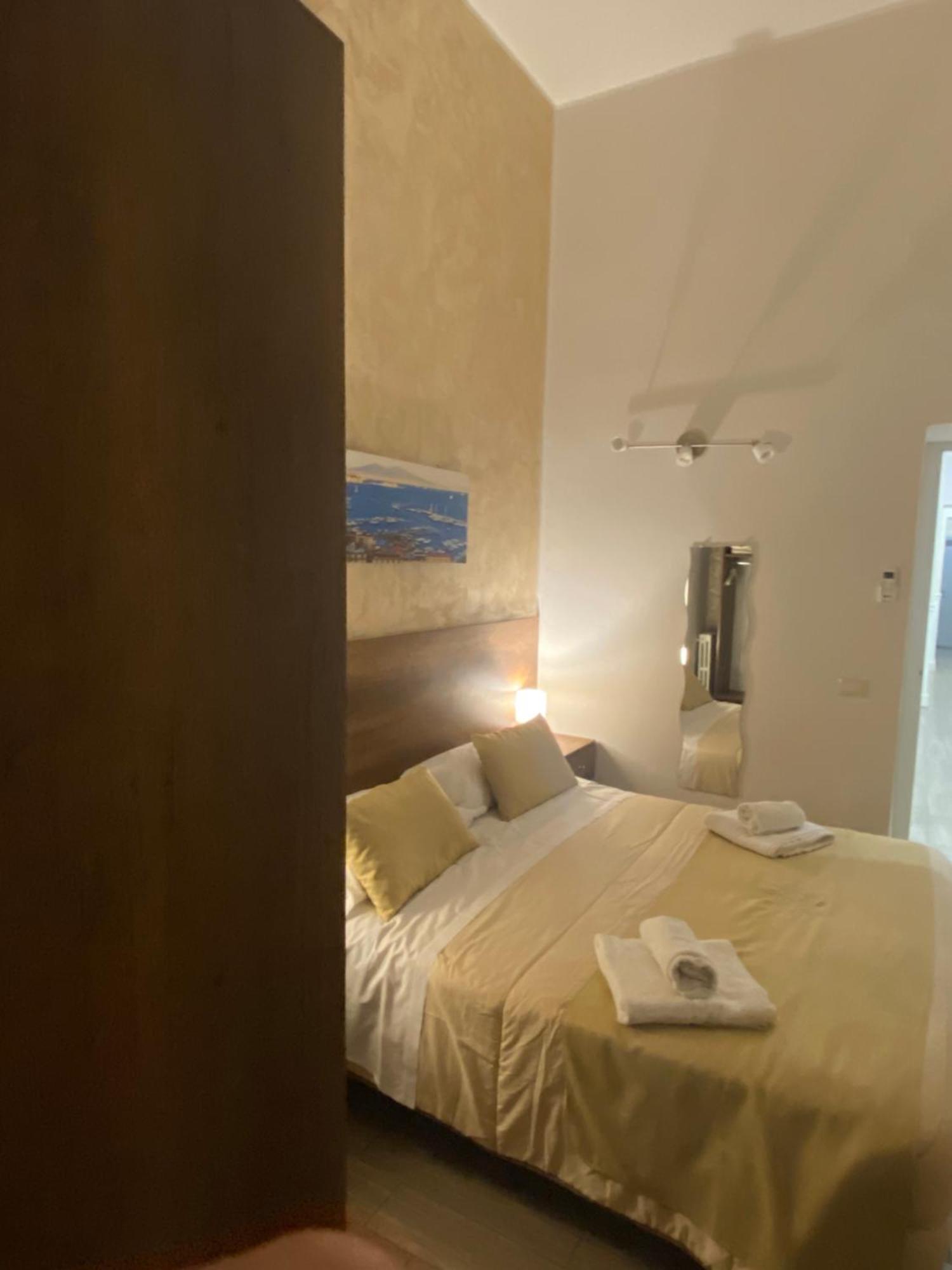La Dimora Dei Borboni Bed and Breakfast Napoli Eksteriør billede