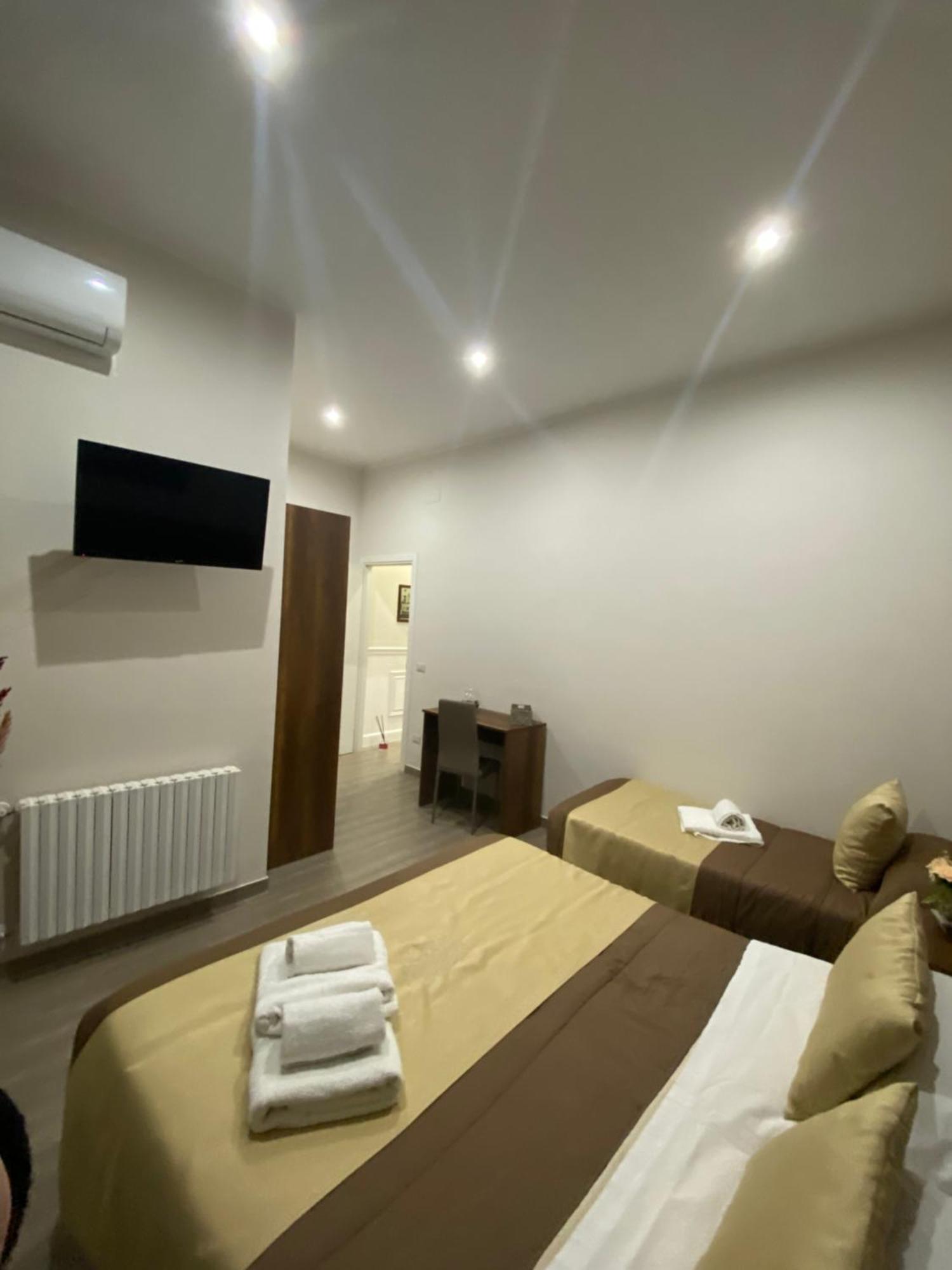 La Dimora Dei Borboni Bed and Breakfast Napoli Eksteriør billede