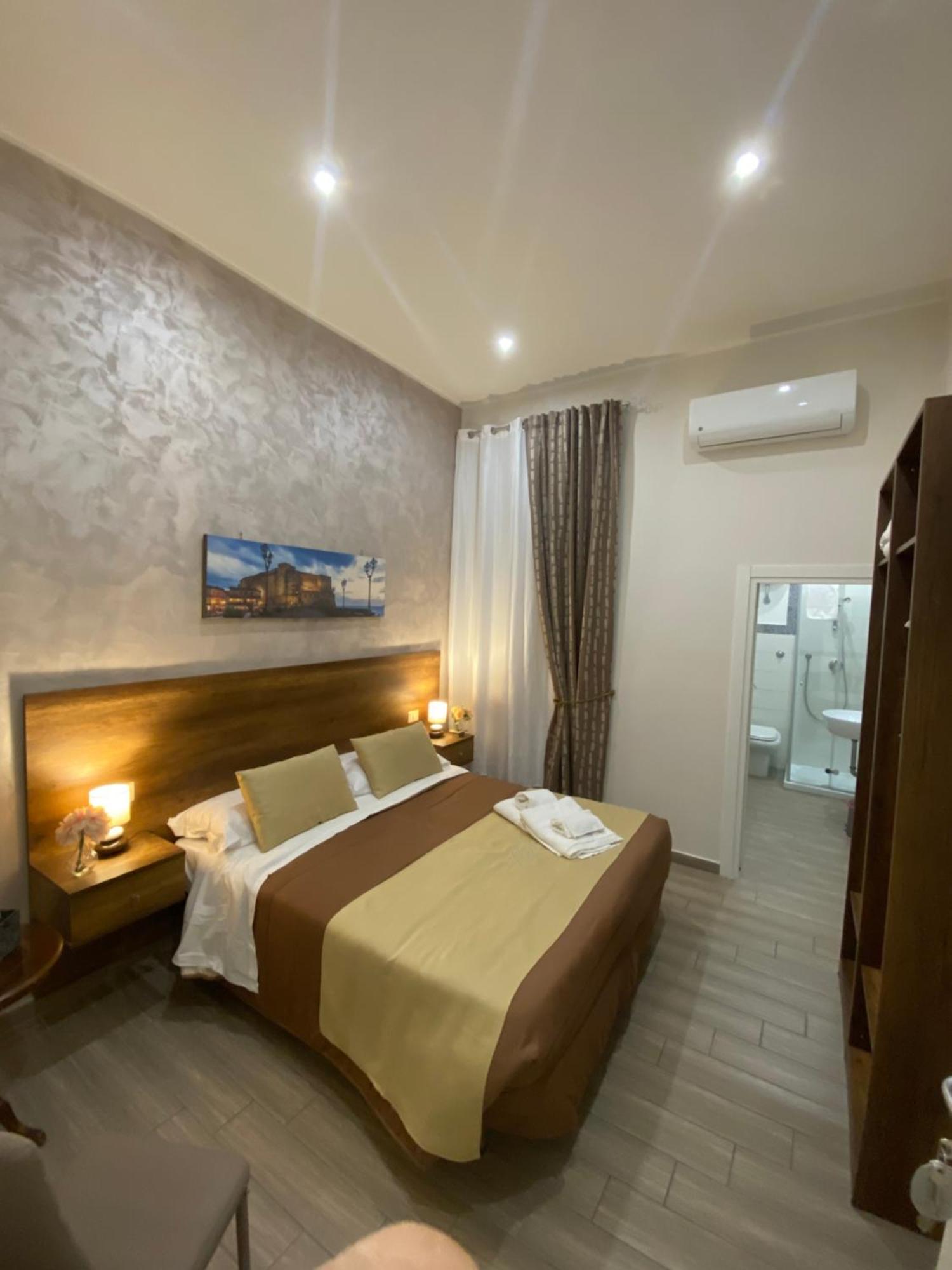 La Dimora Dei Borboni Bed and Breakfast Napoli Eksteriør billede