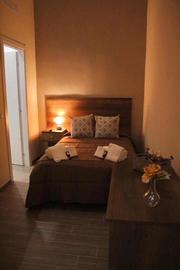 La Dimora Dei Borboni Bed and Breakfast Napoli Eksteriør billede