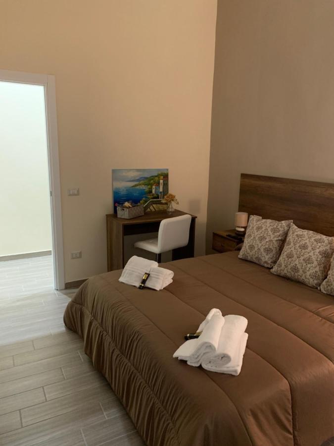 La Dimora Dei Borboni Bed and Breakfast Napoli Eksteriør billede