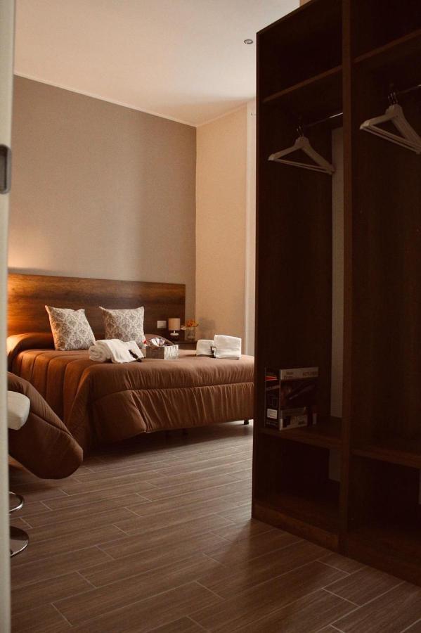 La Dimora Dei Borboni Bed and Breakfast Napoli Eksteriør billede